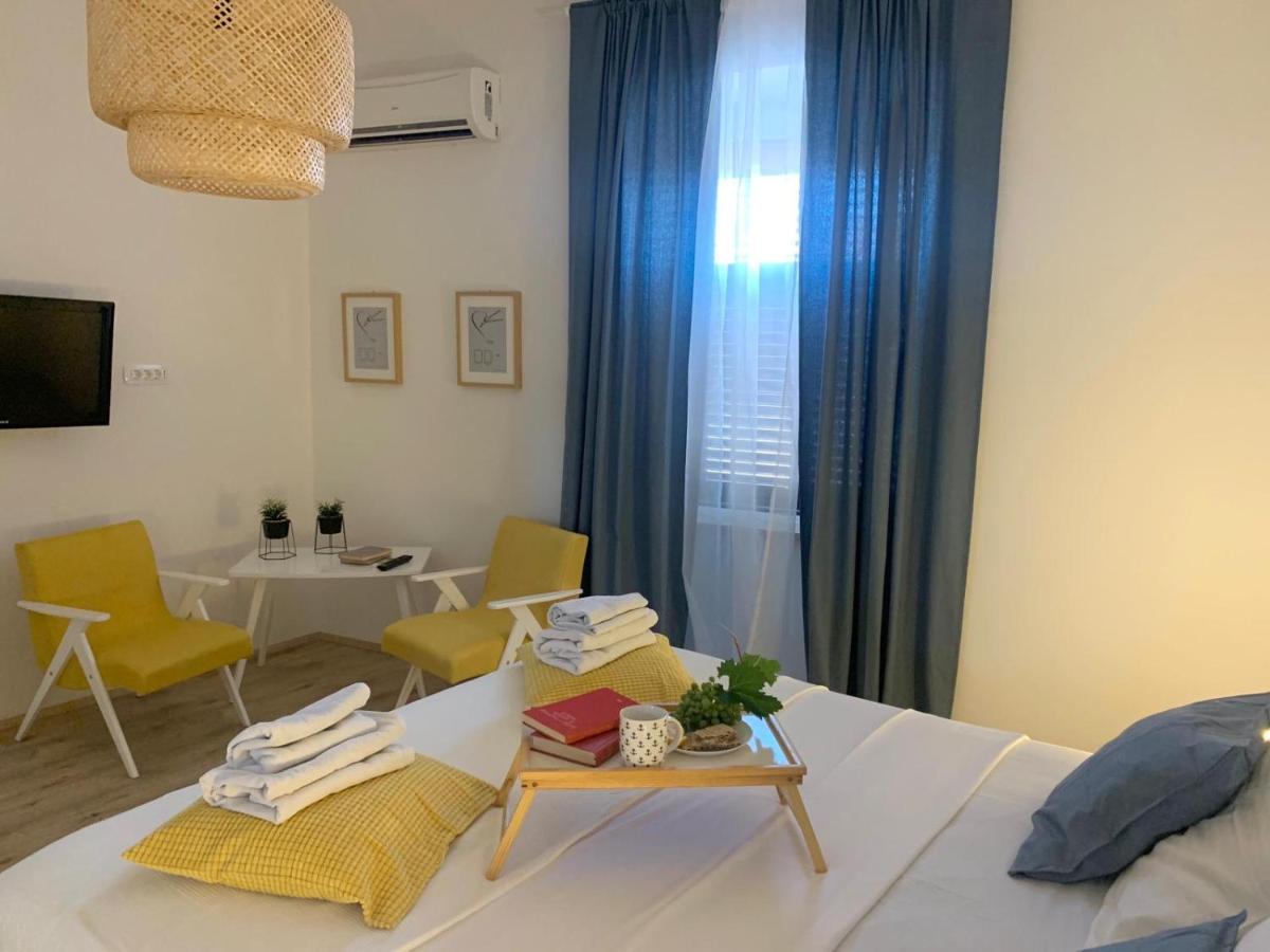 Ra City Garden Suite Pula Exterior photo